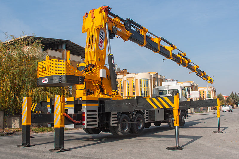 HS 195 (65 TONNE) Hydraulic Folding Boom Crane