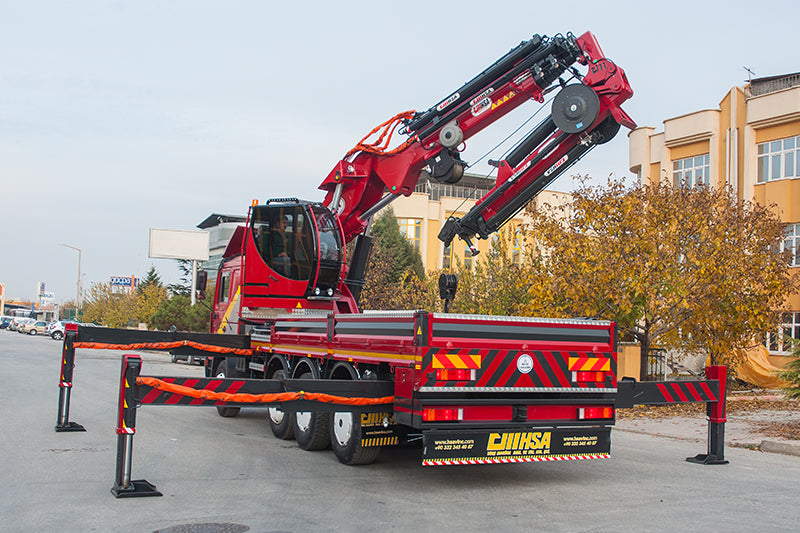 HS 105-114 (35-38 TON) Hydraulic Folding Boom Crane